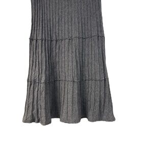 Gray Ribbed Knit Skirt